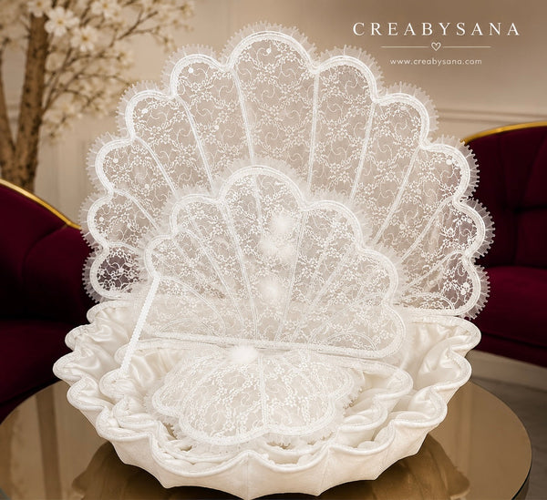 Coffret trousseau mariée en dentelle blanche, set de 3 coffrets coquillage emboîtables en satin ivoire, ouverts en éventail