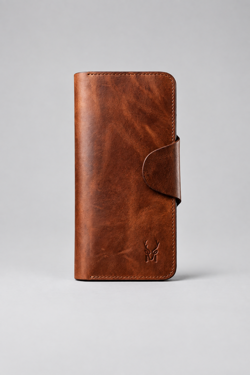 Portefeuille Long Cuir Cognac à Rabat – sur tabouret