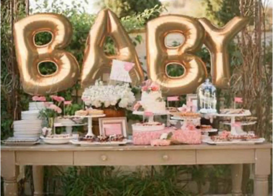 Organiser une baby shower : idées et cadeaux pour célébrer bébé avant sa naissance