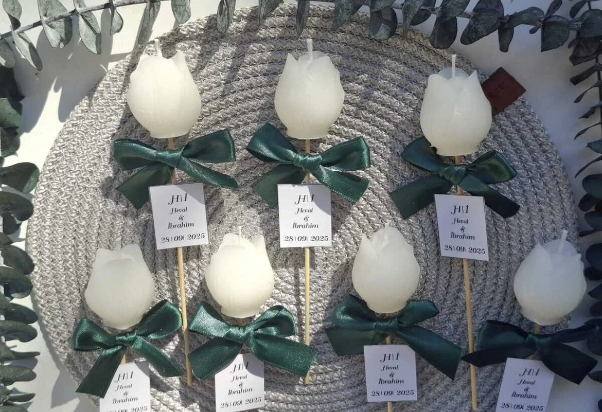 Bougie Personnalisée Rose Blanche – Cadeau Invité Mariage, Baptême ou Fiançailles – Élégante & Parfumée – Fait Main - CréaBySana