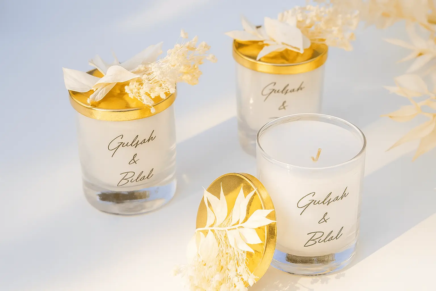 Bougie publicitaire personnalisée – Cadeau invité chic et parfumé CréaBySana