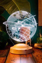 Cadeau pilote de ligne personnalisé veilleuse LED globe avion | CréaBySana