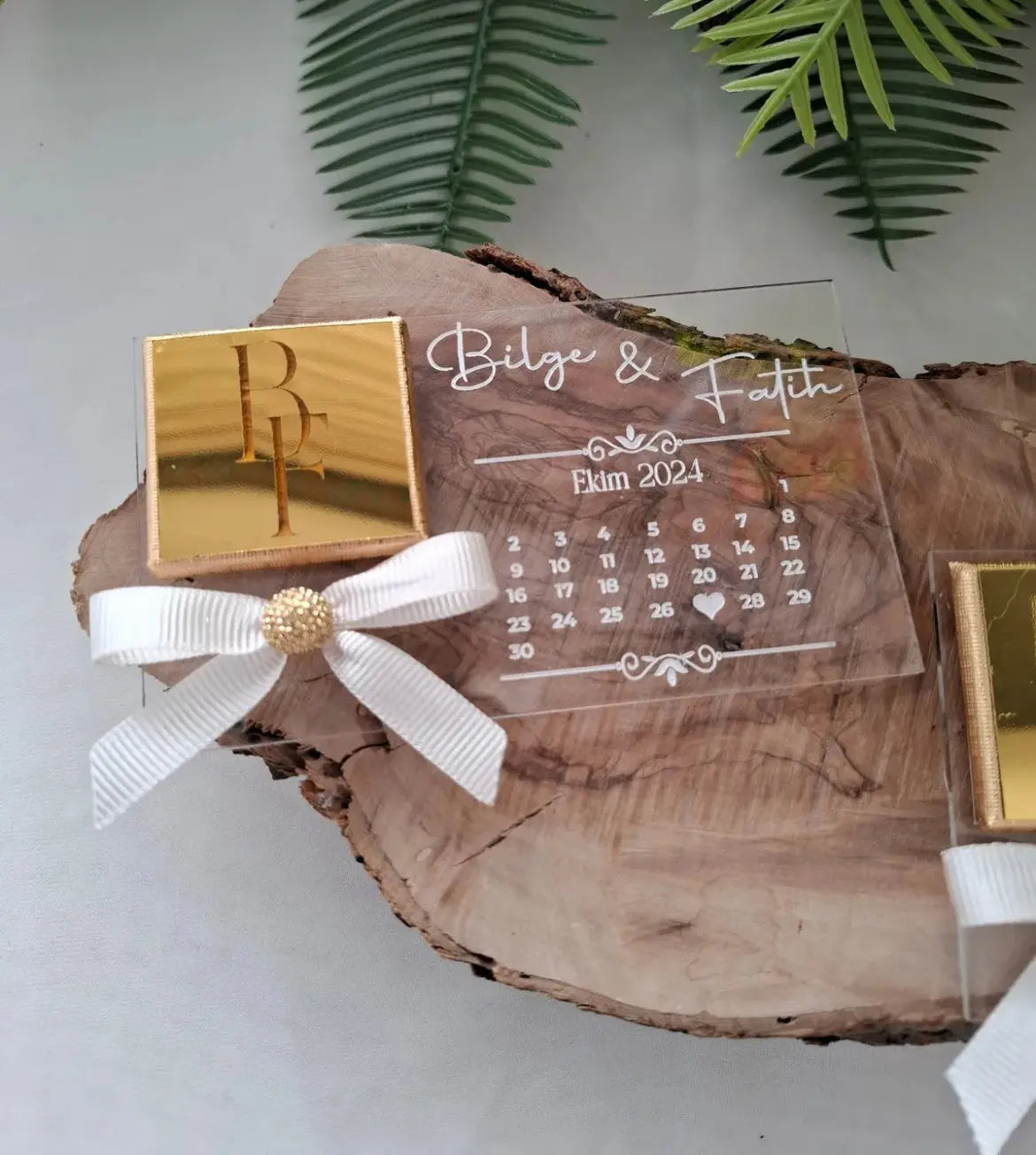 Calendrier plexi et son chocolat CréaBySana