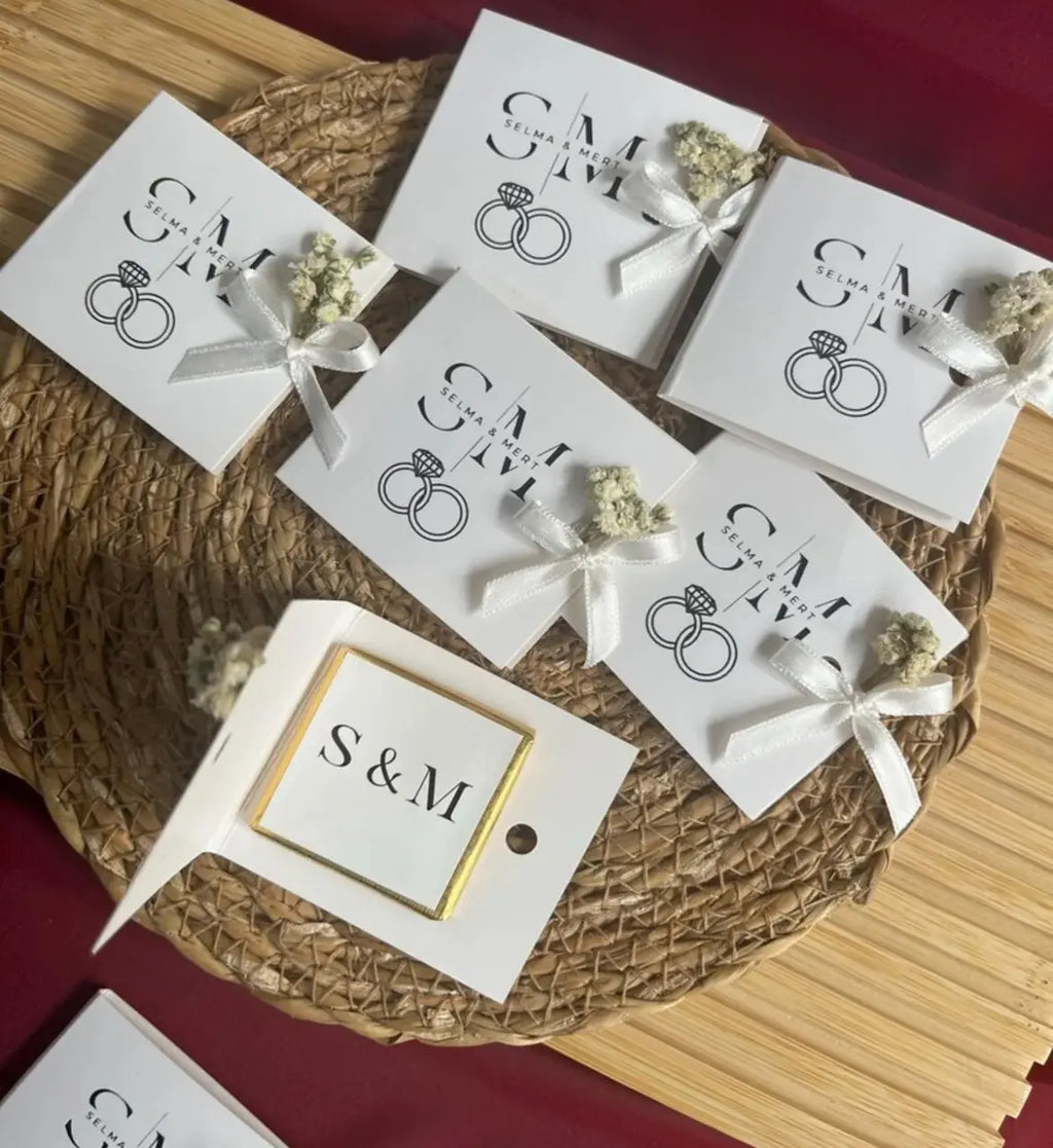 Carré chocolat personnalisé – Cadeau invité mariage, baptême & événements CréaBySana