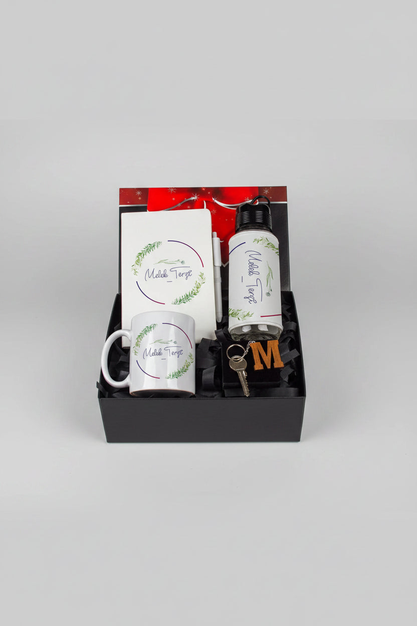 Coffret Cadeau Personnalisé – Mug, Gourde, Carnet & Porte-Clés Initiale CréaBySana