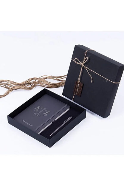 Coffret Cadeau pour Avocat – Carnet & Stylo Personnalisés dans un Coffret Élégant CréaBySana
