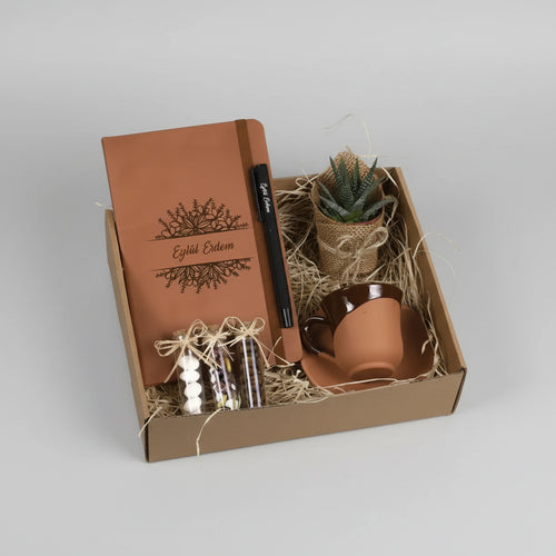 Coffret élégance naturelle personnalisé carnet tasse plante | CréaBySana