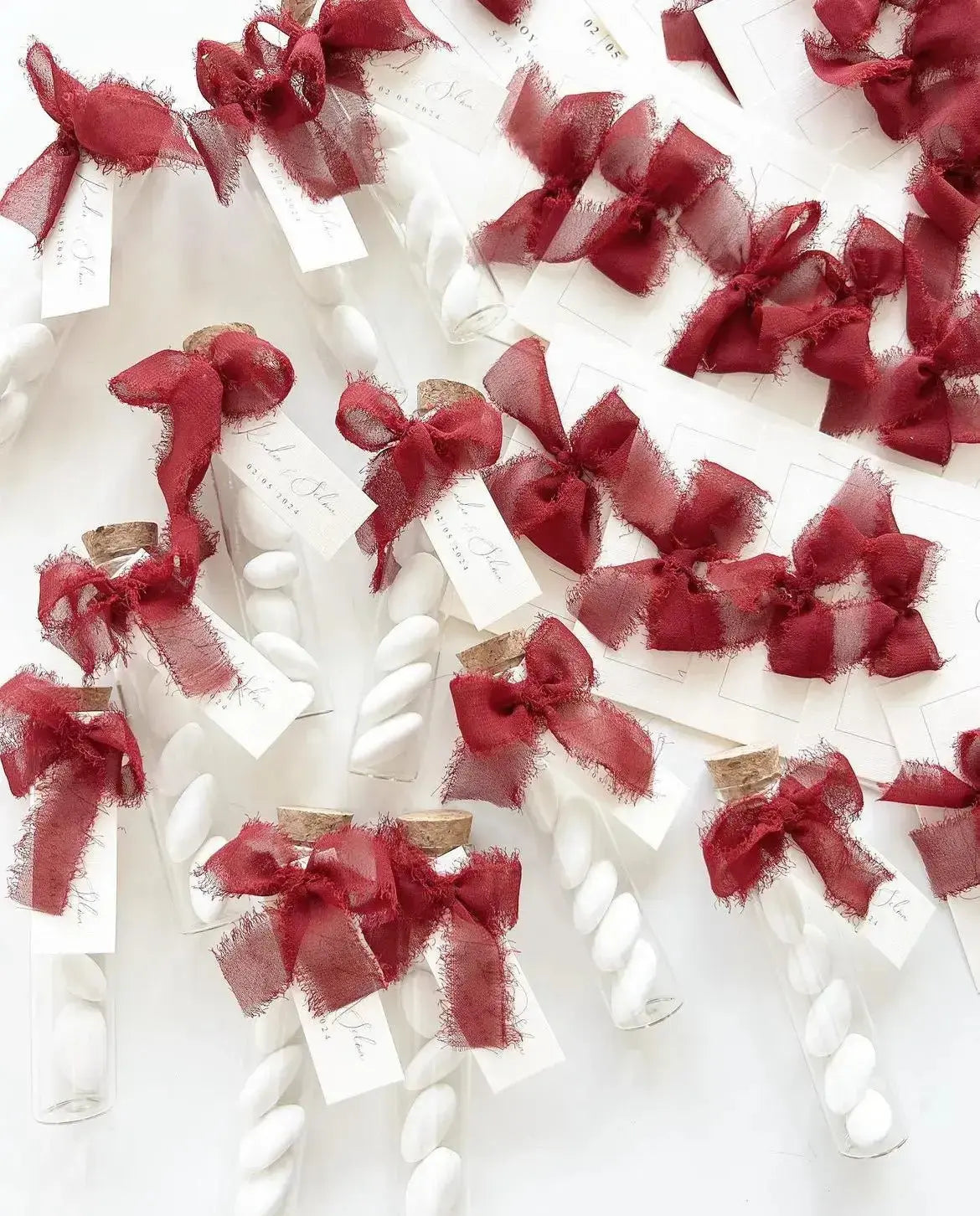 Présentoir Dragée Original : Sublimez Votre Décoration de Mariage avec Élégance CréaBySana