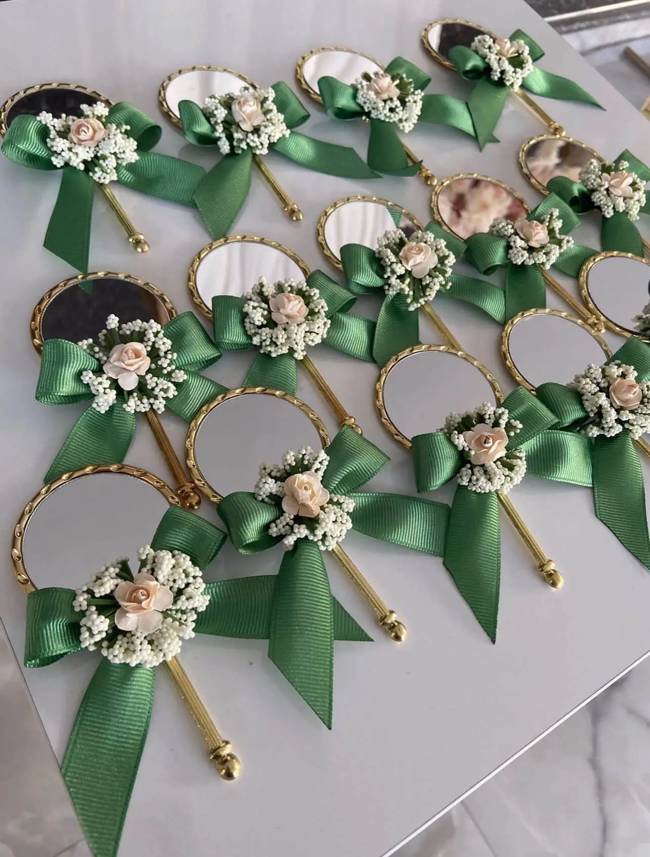 Miroir personnalisé mariage — cadre doré tressé fleurs | Créa By Sana