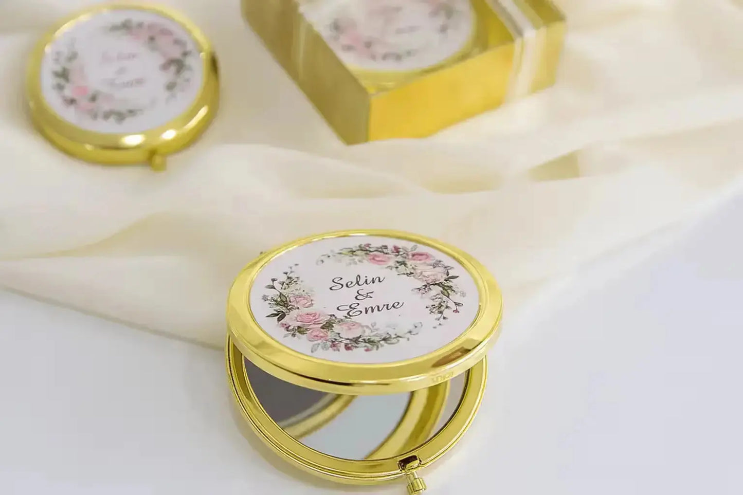 Miroir de poche publicitaire personnalisé – Cadeau invité élégant et pratique - CréaBySana