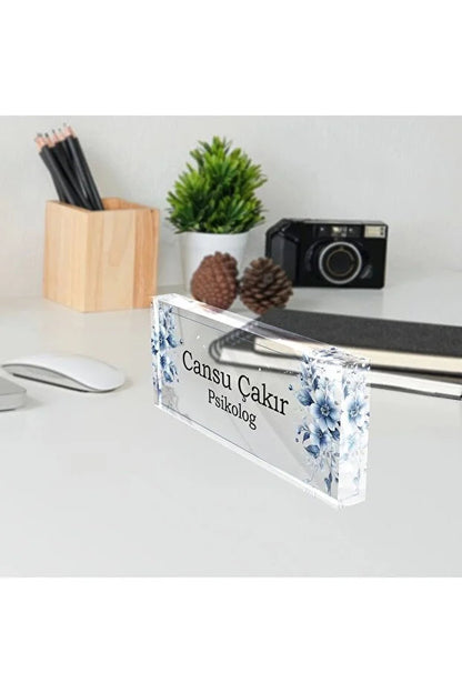 Plaque Acrylique Personnalisée – Plaque Nominative Bureau – Design Élégant et Transparent Gravé sur Mesure CréaBySana