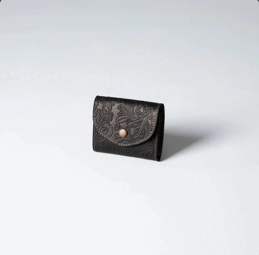 Porte-cartes cuir personnalisé embossé — cadeau homme | CréaBySana