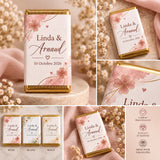 Détail de la bande imprimée d'un chocolat de Dubaï personnalisé : prénoms calligraphiés, date et fleurs roses dorées