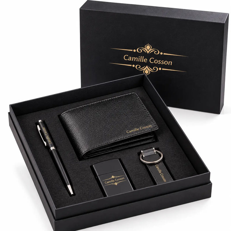 Coffret cadeau papa personnalisé ouvert : portefeuille, stylo, briquet et porte-clés gravés au nom en lettres dorées