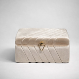 Coffret trousseau Selma en velours beige plissé en diagonale