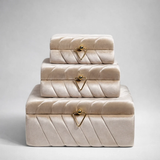 Set de 3 coffrets trousseau Selma en velours beige plissé