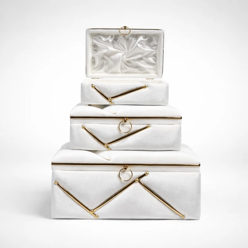 Set de 3 coffrets trousseau Malak en velours blanc à barrettes dorées