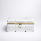 Coffret Nour en velours blanc, vue de face