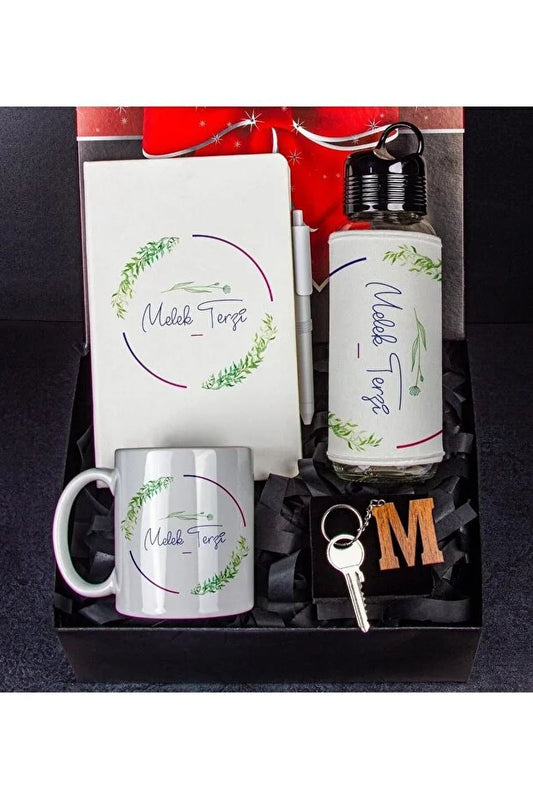 Coffret Cadeau Personnalisé – Mug, Gourde, Carnet & Porte-Clés Initiale CréaBySana