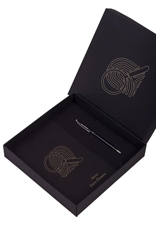 Coffret Cadeau Personnalisé – Carnet & Stylo Élégant Gravé CréaBySana