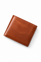 Portefeuille homme en cuir avec porte-monnaie – cognac, sur fond blanc