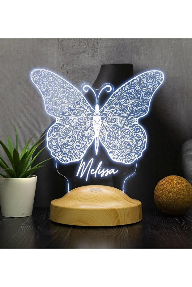 Veilleuse personnalisée prénom papillon — lumière LED 7 couleurs & socle bois CréaBySana